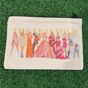 New! 3 Taylor Swift zipper pouches!